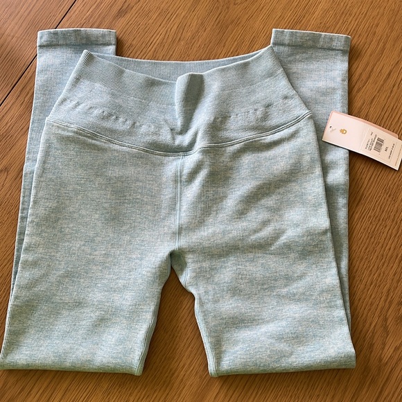 Spiritual Gangster Love Sculpt 7/8 Legging - Picture 3 of 9